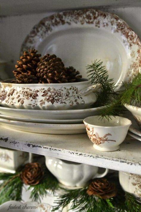 Autumn Cottage, Primitive Cupboards, Vibeke Design, Dish Display, Holiday Home Tour, Brown Transferware, Primitive Decorating Country, Winter Wonder, Cozy Interior