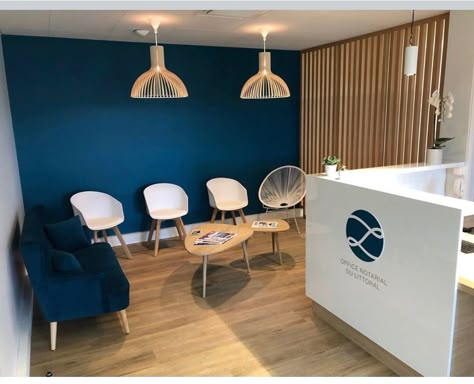 Physical Therapist Office Design, Simple Clinic Design, Waiting Room Design Office, Physio Office Design, Clinic Ideas Design, Blue Theme Office, Primary Care Clinic Design, Studio Reception Design, Dental Waiting Room Ideas