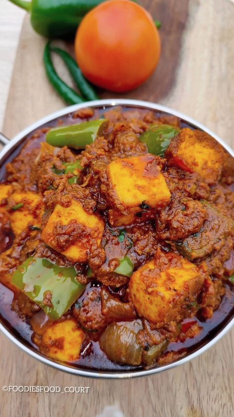 Asees Kaur, Kadai Paneer, Instagram Restaurant, Tiffin Recipe, Tere Bin, Kumar Sanu, Spicy Snacks Recipes, Spicy Chicken Recipes, Healthy Indian Recipes