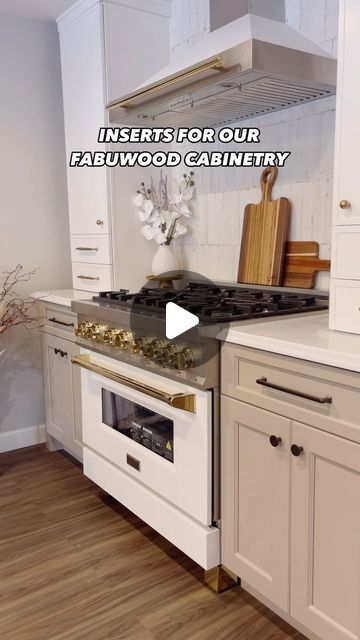 NR Cabinets and Design | Eastern North Carolina on Instagram: "A quick peek at 2 inserts we love including in our clients @fabuwood drawers!

+ The cutlery divider 🍴 
+ The knife block 🔪 

It’s amazing how much of a difference these can make in keeping a tidy and organized space!

#kitchencabinetry #cabinetry #cabinets #organizedhome #kitchendesign #kitcheninspo #kitchen #kitcheninspiration" Fabuwood Kitchen Cabinets, Eastern North Carolina, Kitchen Cabinetry, Knife Block, Kitchen Inspirations, Kitchen Remodel, Home Organization, Instagram A, North Carolina