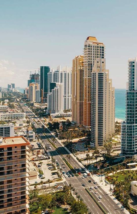 Sunny City Aesthetic, Old Miami Aesthetic, Florida City Aesthetic, Beach City Aesthetic, Planet Ideas, Florida Wallpaper, City Reference, Sunny Isles Beach Florida, Miami Vacation