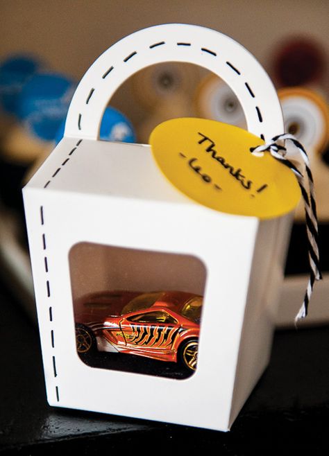 Hot Wheels Favors, Transport Party, Go Kart Party, Levi Birthday, Race Car Party Favors, Auto Party, Cars Party Favors, Hotwheels Birthday Party, Car Birthday Party