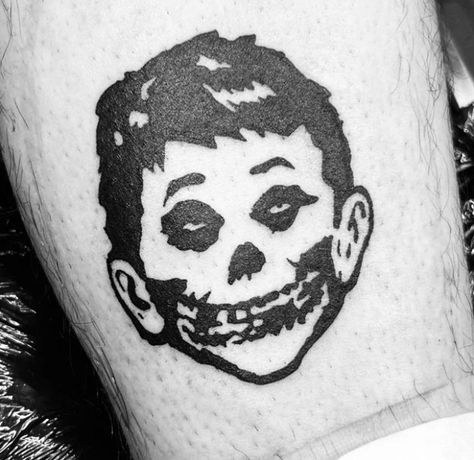 Misfit Tattoo, Misfits Tattoo, School Tattoo, Old School Tattoo, Back Tattoo, I Tattoo, Hand Tattoos, Tatting, Tattoos