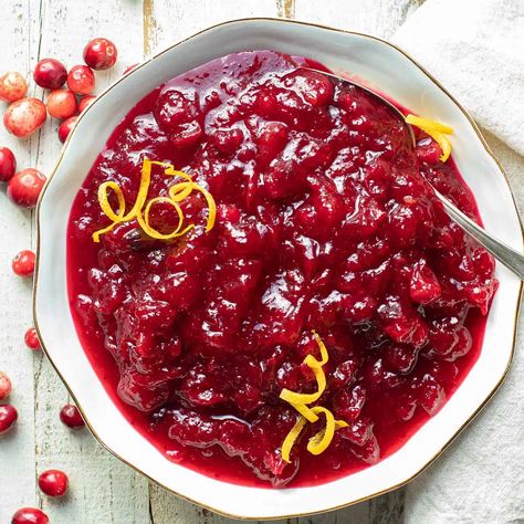 Bourbon Cranberry Sauce, Whole Berry Cranberry Sauce, Jellied Cranberry Sauce, Honey Bourbon, Sweet And Sour Meatballs, Cranberry Relish, Cranberry Sauce Recipe, Holiday Eating, Holiday Side Dishes