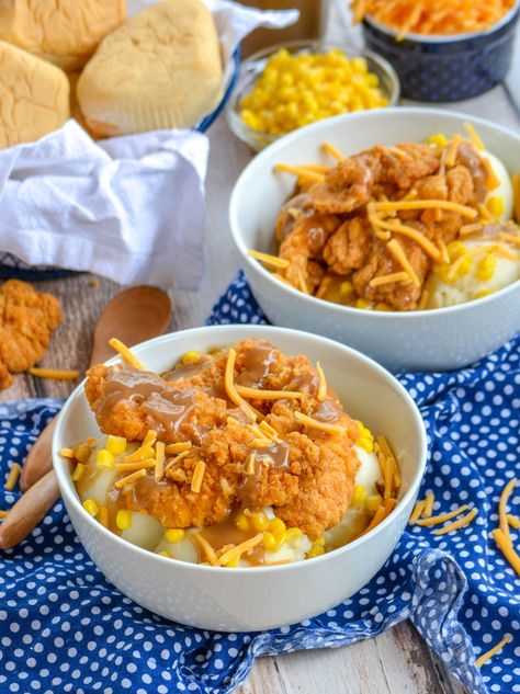 Copy Cat KFC Famous Bowls Kfc Gravy Recipe, Kfc Mashed Potatoes, Kfc Famous Bowl, Copycat Kfc, Kfc Coleslaw Recipe, Homemade Chicken Tenders, Kfc Chicken Recipe, Chicken Bowl Recipe, Kfc Recipe