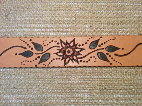 Burned Leather Design, Burned Flower, Leather Pyrography, Trendy Diy Jewelry, Clipart Drawings, Leather Burning, Cuffs Diy, Pyrography Designs, Wood Burn Designs