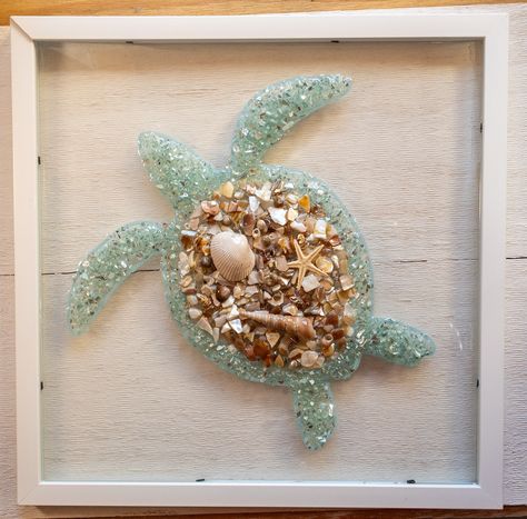 Sea Turtle made with green crushed glass and crushed shell pieces. May be hung on light colored walls or in a window. All art pieces are custom made and unique.  You will receive a similar piece. Resin Turtle Art, Resin Sea Turtle, Crushed Glass Crafts, Crushed Glass Art On Canvas, Art Shattered, Beach Art Diy, Crushed Glass Art, Sea Glass Window Art, Glass Crafts Diy