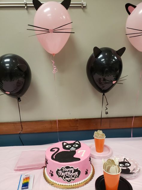 Cat Birthday Cake, Kitten Birthday Party, Cat Themed Birthday Party, Kitten Party, Kitten Birthday, Sprinkle Party, Simple Birthday Decorations, Cat Birthday Party, Hello Kitty Birthday