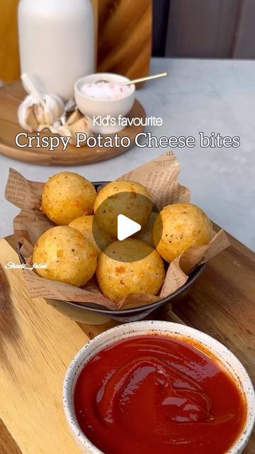 Foodcreators | Food posts😋 on Instagram: "👉👉 @shanesmithpt for the best FREE tips, tricks, and advice for fat loss over 40!

🎥creator: @shadi_faleel" Cheese Corn Balls Recipe, Potato Cheese Bites, Potato Bites Recipe, Spicy Chicken Wrap, Potato Cheese Balls, Chicken Gyro Recipe, Potato Cheese, Stuffed Potato Balls, Potato Bites