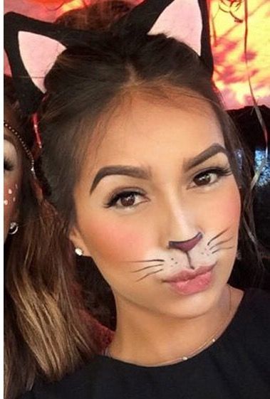 Easy Cat Makeup Halloween Kids, Mouse Makeup Halloween, Mice Makeup Halloween, Cat Makeup For Kids, Black Cat Face Paint, Cat Makeup Look, Cat Costume Makeup, Mouse Make Up, Cat Face Halloween