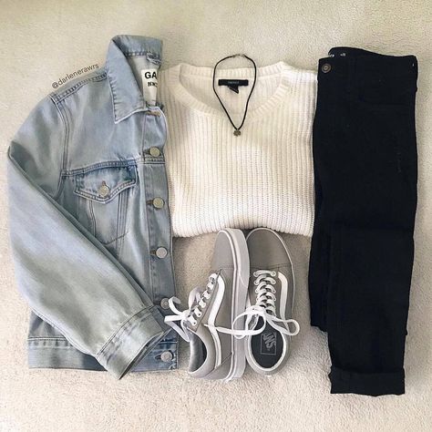 Gray Vans Outfit, Denim Jacket Outfit Winter, White Vans Outfit, Cute Outfits To Wear, Winter Jacket Outfits, Grey Denim Jacket, Jeans And Vans, Grey Vans, Vans Outfit