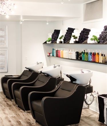 Bentley Hair and Beauty Opens New Salon in Gold Coast, Chicago - Salon & Spa Tours - Salon Today Shampoo Area In Salon Interior Design, Salon Concepts Interior Design, Shampoo Area In Salon, Modern Salon Suite, Salon Shampoo Area, Salon Concepts, Hair Salon Interior, Salon Shampoo, Salon Suites Decor