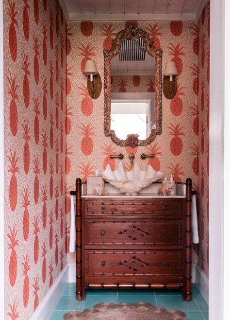 Harbour Island Bahamas, Pineapple Wallpaper, English Room, Harbour Island, Space Place, Chinoiserie Chic, House On The Rock, Hotel Boutique, Coastal Design