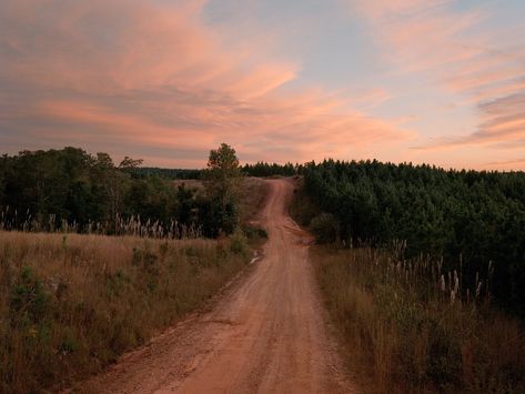 Dirt-Road America | The New Yorker Dirt Roads Aesthetic, Western Pics For Wall Collage, Dirt Road Aesthetic, Country Road Aesthetic, Southern Country Aesthetic, Country Vibes Aesthetic, Dirt Aesthetic, Country Background, Road Aesthetic