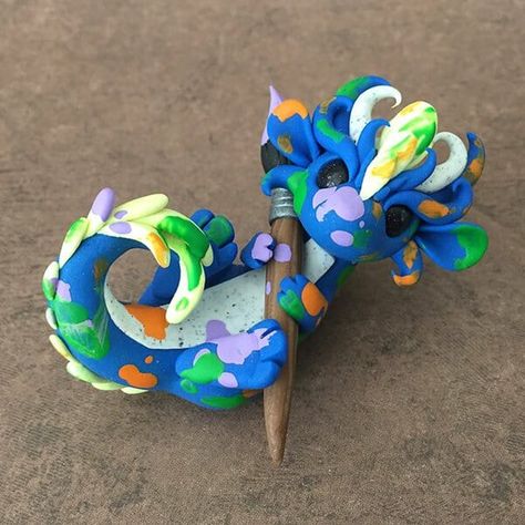 Crea Fimo, Diy Fimo, Polymer Clay Dragon, Clay Dragon, Polymer Clay Figures, Polymer Clay Sculptures, Polymer Clay Diy, Polymer Clay Animals, Polymer Crafts