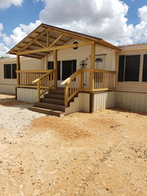 Wooden Front Porch, Mobile Home Porches, Manufactured Home Porch, Mobile Home Front Porch, Sas Entree, Mobile Home Exteriors, Mobile Home Renovations, Manufactured Home Remodel, House Front Porch