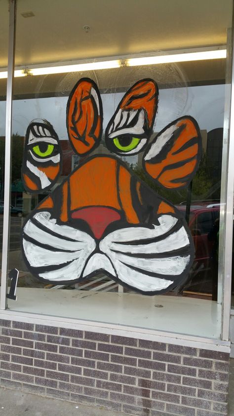 School Window Painting Ideas, Hoco Window Painting Ideas, Homecoming Window Painting, School Spirit Window Painting, Back To School Window Art, Football Window Painting Ideas, Homecoming Window Painting Ideas, School Window Painting, School Spirit Crafts