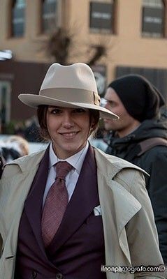 Fedora Drawing, Nonbinary Fashion, Women Wearing Ties, Woman In Suit, Woman Suit, Silk Handkerchief, Brown Tie, Woman Suit Fashion, Silk Pocket Square