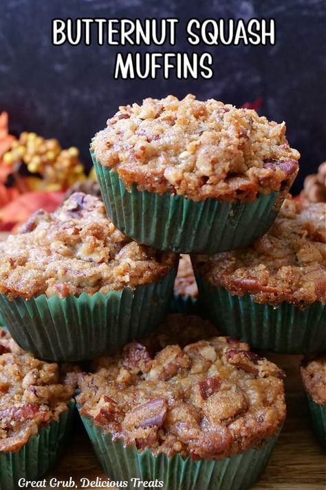 These butternut squash muffins with brown sugar pecan topping are a scrumptious and delicious fall treat. The muffins are made with roasted butternut squash, and are topped with a brown sugar pecan topping that adds a sweet and crunchy texture to the muffins. They are perfect for breakfast, brunch, or a midday snack. When fall...Read More Squash Dessert, Butternut Squash Dessert, Butternut Squash Muffins, Italian Sliders, Squash Muffins, Pecan Bread, Apple Cream Cheese, Bake Healthy, Cheese Wontons