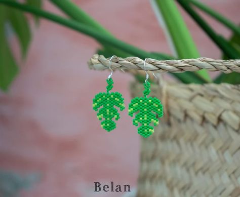 Monstera Leaf Earrings Hand Beaded Monstera Jewelry Mini | Etsy Monstera Jewelry, Monstera Leaf Earrings, Beaded Ideas, Miyuki Beads Pattern, Plant Earrings, Earrings Kawaii, Kawaii Earrings, Botanical Jewelry, Miyuki Beads