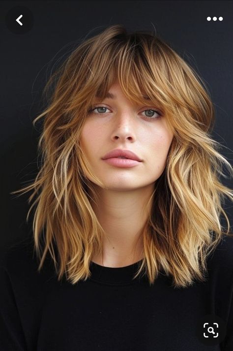 Haircuts For Fine Thick Straight Hair, Redhead Wolfcut, Shaggy Lob With Bangs, Lob Haircut With Bangs, Shaggy Lob, Lob With Bangs, Bangs With Medium Hair, Lob Hairstyle, Lob Haircut