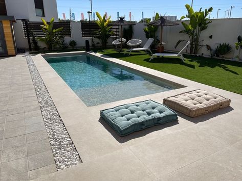 Enhance your home with custom pavers! 🌿✨ Whether it's a patio, driveway, or walkway, we install durable and stylish pavers that last. Let’s boost your curb appeal today! #PaverInstallation #CurbAppeal #OutdoorUpgrade #phoenix #Arizona Modern Pool And Spa, Ideas De Piscina, Palm Springs Houses, Pool Paving, Patio Driveway, Arizona Backyard, Beach Entry Pool, Patio Grande, Outdoor Pool Area