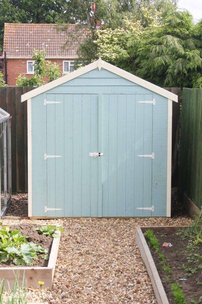 DIY tips for using pastel colours outdoors - Painting a shed to look like a beach hut Beach Hut Shed, Blue Shed, Small Shed, Small Sheds, Shed Colours, Backyard Shed, Garden Shrubs, Outdoor Sheds, Wood Shed