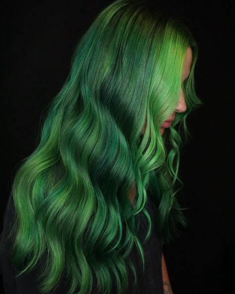 Some green hair inspo for you this spooky season. 💚🍀🌴🐍🐢🦖🦎🪲 Ready to make your hair dreams come true? 👇 Comment ‘HAUNTED’ to book your spot for limited Halloween-inspired looks. 🎃 @olaplex @malibucpro @framar @bioionic @o2professional @sharkfinshears @crickettools @trionicshaircare @dangerjonescreative @redken @leafandflowerhair @gmreverie @igkhairpro #GreenHairGoals #SpookyHair #HalloweenHair #VividHair #BoldHairColor #ColorfulHair #HairTransformation #HairInspo #HairGoals #VividColor #Te... Ginger And Green Hair, Deep Green Hair, Green Hair Aesthetic, Bright Green Hair, Green Hair Color, Green Hair Dye, Magic Crystal, Bold Hair Color, Secondary Colors