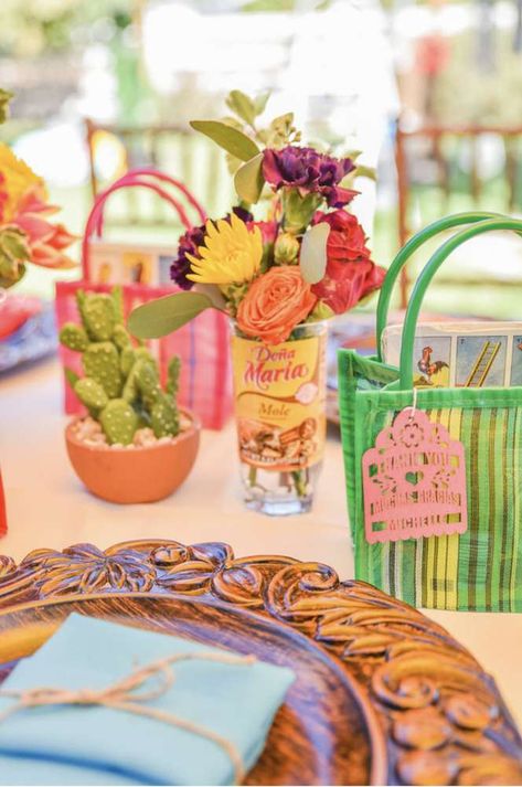 Modern Mexican Party, Mexican Wedding Decorations, Mexican Inspired Wedding, Moms 60th, Mexican Bridal Showers, Mexican Baby Shower, Mexican Birthday Parties, Wedding Shower Party, Fiesta Bridal Shower