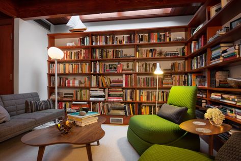 Midcentury Modern Offices - Midcentury - Home Office - Detroit - by exactly. | Houzz Midcentury Modern Office, Modern Offices, Midcentury Home, Great Books To Read, Mid Century Modern Interiors, Built In Bookcase, Ann Arbor, Interior Design Projects, Modern Interior Design