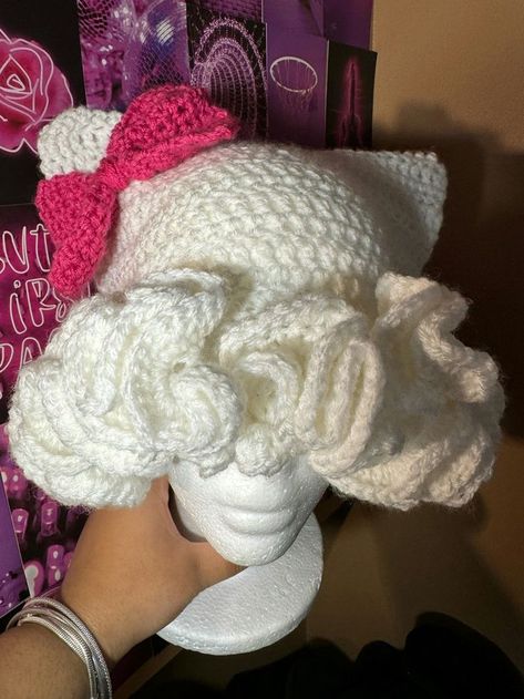 Crochet Girlies, Hello Kitty Crochet Hat, Girl Hobbies, Crochet Objects, Crochet Headwear, Fire Shoes, Ruffle Hat, Hello Kitty Crochet, Crochet Beanies