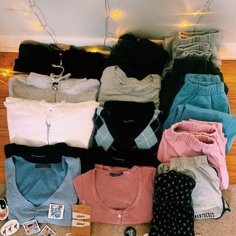 Look what I just found on Depop 🙌 https://depop.app.link/xdbAJeFrhtb Shopping Manifestation, Outfits Brandy Melville, Brandy Outfits, Brandy Fits, Thrifted Style, Gina Top, Zelly Top, Rosa Sweatpants, Crystal Hoodie