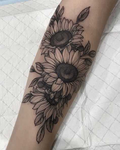 Rachel Tattoo, Arm Cover Up Tattoos, Gothic Tattoos, Girl Shoulder Tattoos, Sunflower Tattoo Sleeve, Sunflower Tattoo Shoulder, Inner Bicep Tattoo, Feminine Tattoo Sleeves, Flower Tattoo Drawings