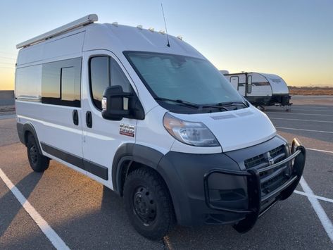 For sale is a 2018 Ram ProMaster 1500 Class B conversion van. Van was professionally converted by Dave and Matt Vans out of CO in 2019. It is the 136” high roof model. Professionally insulated and finished with birch wood. The van is a little rough around the edges with some chips and dings, just […] Ram Promaster 136 Conversion, Dodge Ram Camper Van, Roof Model, Promaster Camper Van, Used Camper Vans, Camper Vans For Sale, Class B Rv, Conversion Van, Single Burner