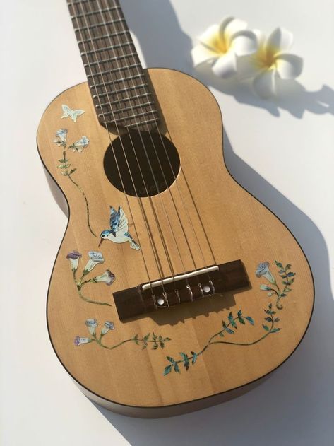 Cute Guitars Acoustic, Cute Guitar Design, Acoustic Guitar Aesthetic Stickers, Decorated Acoustic Guitar, Acoustic Guitar Design Ideas, Aesthetic Guitar Acoustic, Paint On Guitar, Cool Acoustic Guitars, Cute Acoustic Guitar