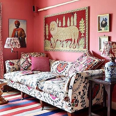 Indian Interiors, Boho Styl, Sofa Fabric, Deco Boheme, Indian Decor, Pink Room, Indian Home, Cool Ideas, Pink Walls