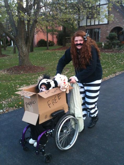 Puppy thief..... Wheelchair Costumes For Adults, Holloween Customs, Wheelchair Halloween Costumes, Monopoly Costume, Wheelchair Costumes, Halloween Costumes For Adults, Free Puppies, Costumes For Adults, Family Crafts