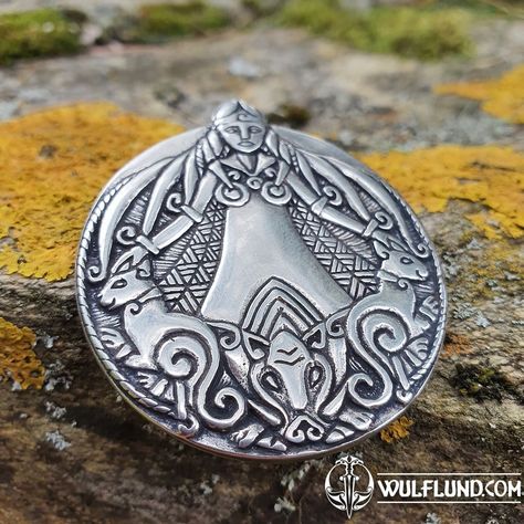 Freya Necklace, Norse Mythology Goddesses, Norse Magic, Falcon Feather, Freya Goddess, Goddess Aesthetic, Viking Reenactment, Norse Goddess, Aesthetic 2024