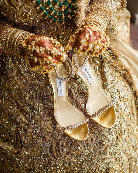 56.8k Likes, 152 Comments - Weddingz.in (@weddingz.in) on Instagram: “"I have enough sparkly shoes" - said no bride ever! 👠  Tag a Bride-to-be, who won't be able to pick…” Indian Wedding Aesthetic, Bridal Footwear, Indian Wedding Shoes, Indian Destination Wedding, Bride Heels, Sparkly Shoes, Embellished Heels, Wedding Photo Ideas, Beautiful High Heels