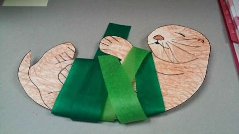 Sea Otter wrapped in kelp = All Things Library by Ashley: Goodnight Sea Otter Craft Sea Otter Craft, Tk Projects, Otter Party, Easy Tissue Paper Flowers, Sleeping Otters, Otter Birthday, Zoo Project, Otter Art, Kelp Forest