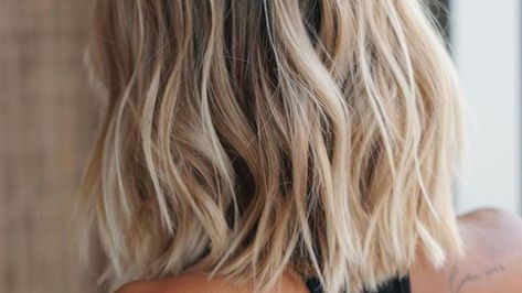 Full Balayage Blonde Short, Blonde Bayalage Shoulder Length Hair, Stringy Hair Before And After, Blonde Bob Haircut With Bangs, Balayage Lob Blonde, Short Blonde Hair 2023, Shorter Blonde Hair Mid Length, Beach Blonde Hair Short, Bronde Lob Shoulder Length