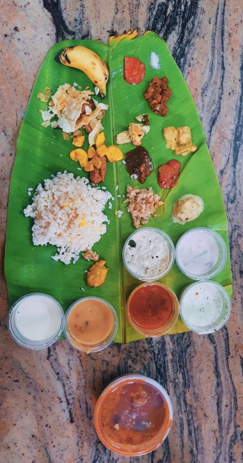 Yummy delicious kerala style food Sadhya Kerala, Onam Sadhya, Festival Decorations, Kerala, Festival