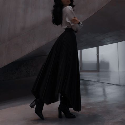 Ethereal Aesthetic Fashion, Audrey Rose Wadsworth, Stalking Jack The Ripper, Kerri Maniscalco, Audrey Rose, Dark Academia Outfits, Jack The Ripper, Rose Queen, Yennefer Of Vengerberg