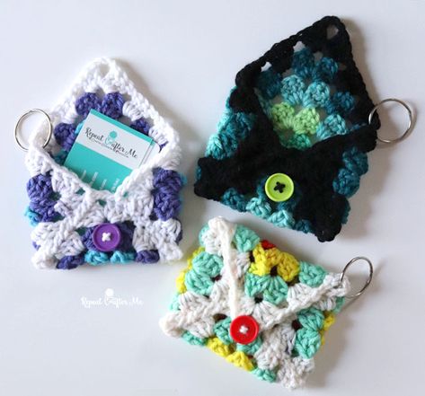 Crochet Granny Square Coin Purse Pouch Crocheted Coin Purse, Crochet Granny Purse, Granny Square Pouch Free Pattern, Crochet Purses Free Patterns, Crochet Money Pouch, Granny Square Purse Pattern Free, Crochet Pouch Ideas, Granny Square Coin Purse, Crochet Coin Purse Free Pattern