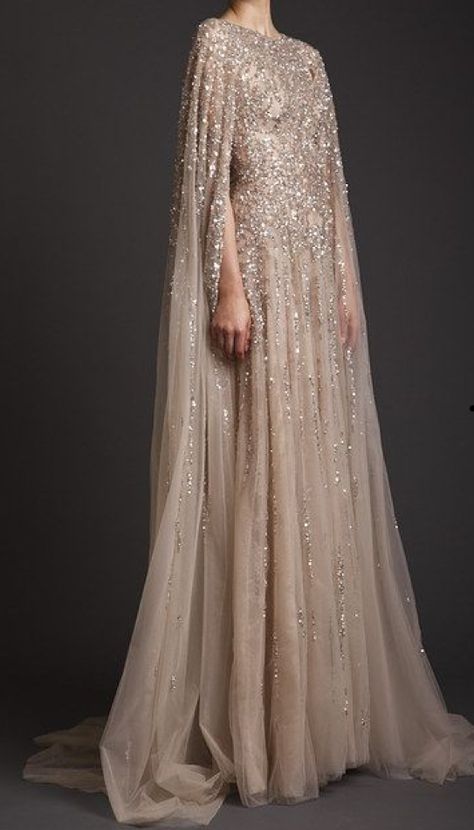 Evening Dress With Cape, Party Wear Long Gowns, Glass Decor Ideas, Krikor Jabotian, Muslimah Wedding Dress, Dresses A Line, Muslim Wedding Dresses, Long Gowns, Look Formal