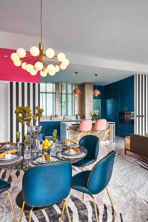 Pink Gucci Wallpaper, Singapore Apartment, Gucci Wallpaper, Light Blue Cushions, Custom Sliding Doors, Amazing Interiors, Round Marble Dining Table, White Marble Floor, Red Table Lamp