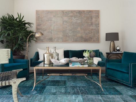 Teal blue overdyed rug in an eclectic living room Overdyed and Persian Rugs That Bring Color to Any Room Blue Transitional Living Room, Teal Couch, Turquoise Living Room Decor, Teal Living Rooms, Teal Sofa, Green Couch, Mid Century Living Room, Transitional Living, Eclectic Living Room