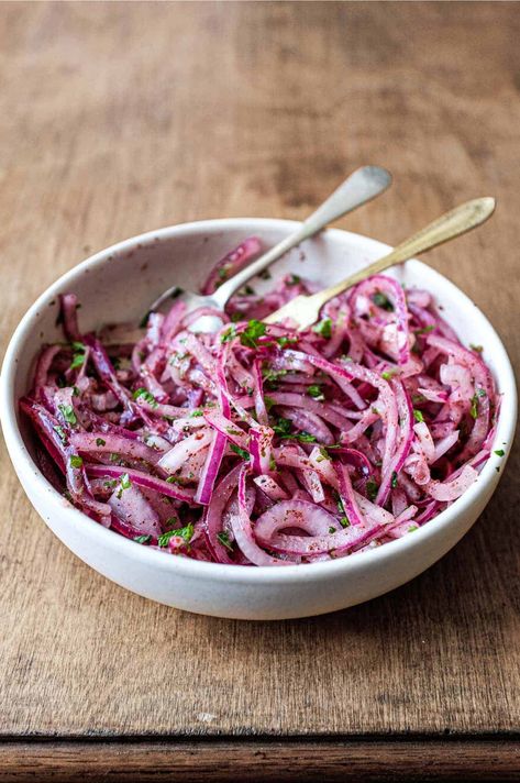 Sometimes the simplest salads are the most effective! This super easy sumac onions dish is an amazing pairing with bread, meats, fish and more. It's sweet, zingy and tangy, it's your new favourite simple salad. Sumac Onions, Middle Eastern Style, Pan Fried Fish, African Dishes, Simple Salad, Turkish Food, Eastern Cuisine, Dressing Style, Mediterranean Cuisine