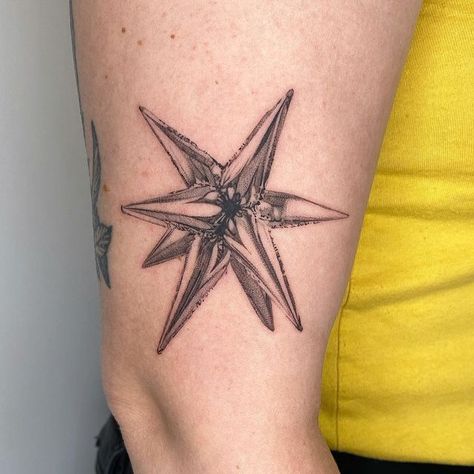 Camille 🌱 on Instagram: "Posting some of the tattoos I did in Seattle before I left for my trip ! Spiky balloon from my flash for Laurie, thanks for making the drive for this guy 🎈" Warp Tattoo, Chrome Tattoo, Chrome Star, Amazing 3d Tattoos, Balloon Tattoo, Instagram Posting, Shape Tattoo, Flash Tattoo Designs, Metal Tattoo