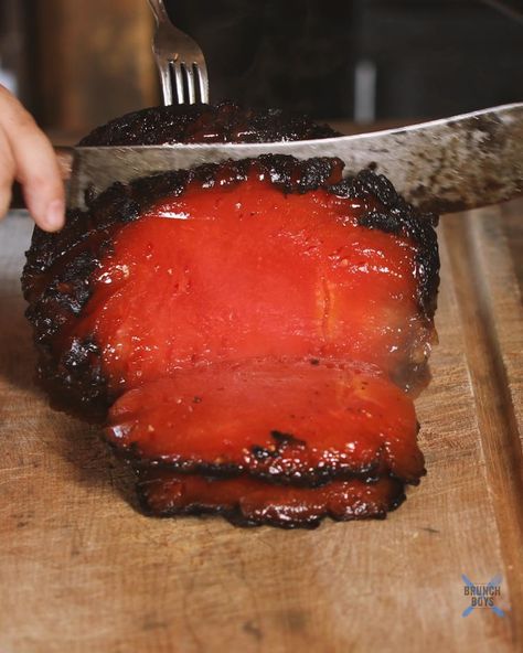 Watermelon Steak Recipe, Smoked Watermelon, Watermelon Steak, Reasons To Go Vegan, Grilled Watermelon, Ham Recipe, Grilled Fruit, Chinese Dessert, Meat Substitutes